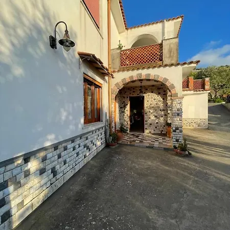 Loren House, Relaxing Location With Seaview Massa Lubrense