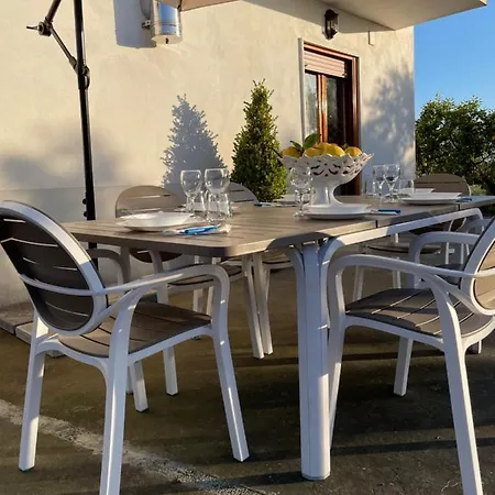 Holiday home Loren House, Relaxing Location With Seaview