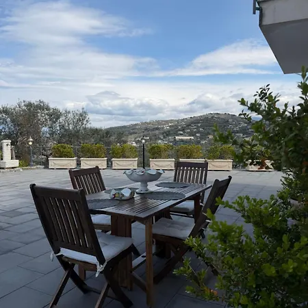 Loren House, Relaxing Location With Seaview Massa Lubrense